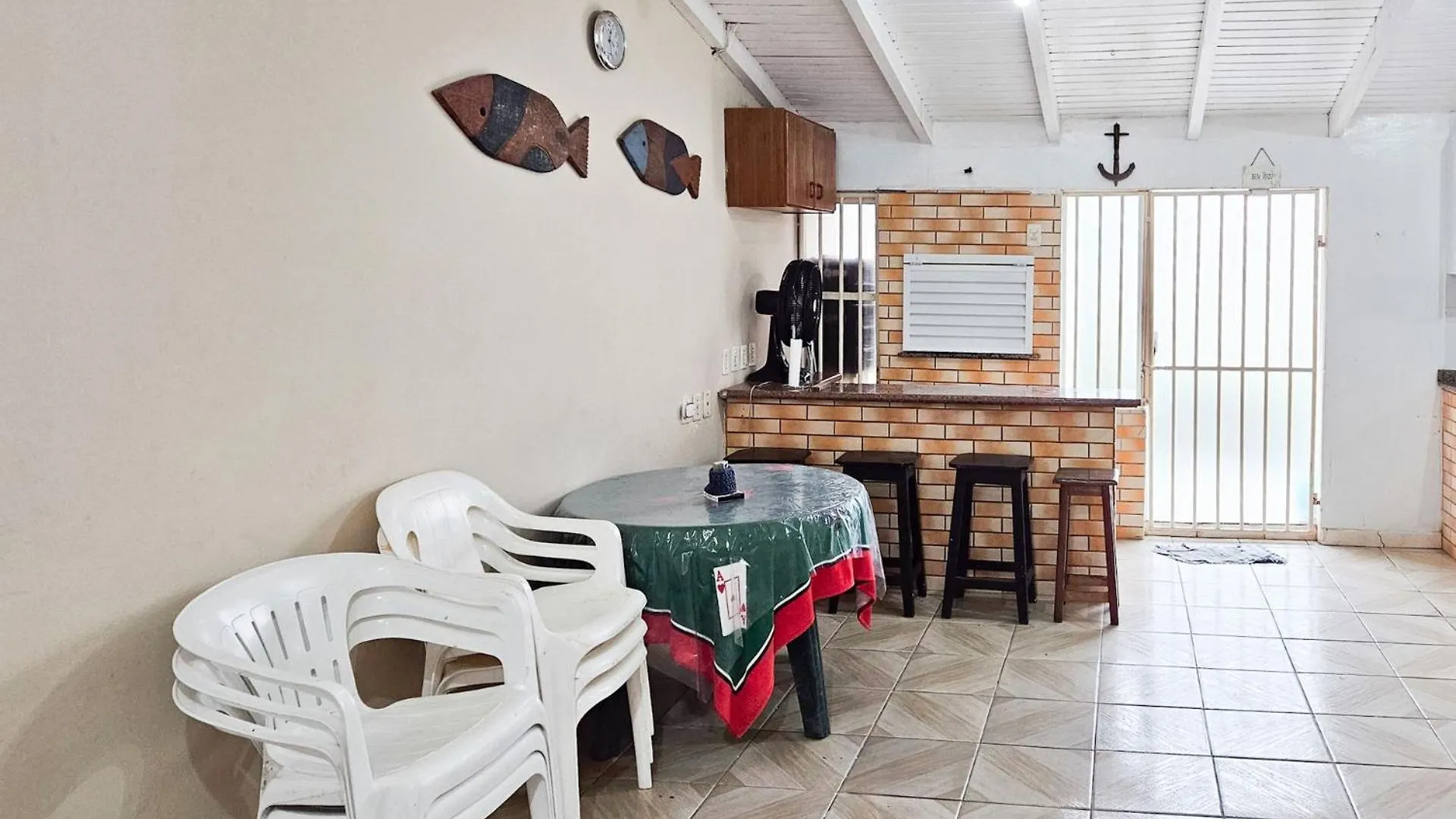 Casa C/ 3Quartos A 450M Da Praia Da Enseada Mq1632 Sambaqui